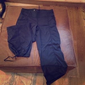 Black Lucy workout pants size small
